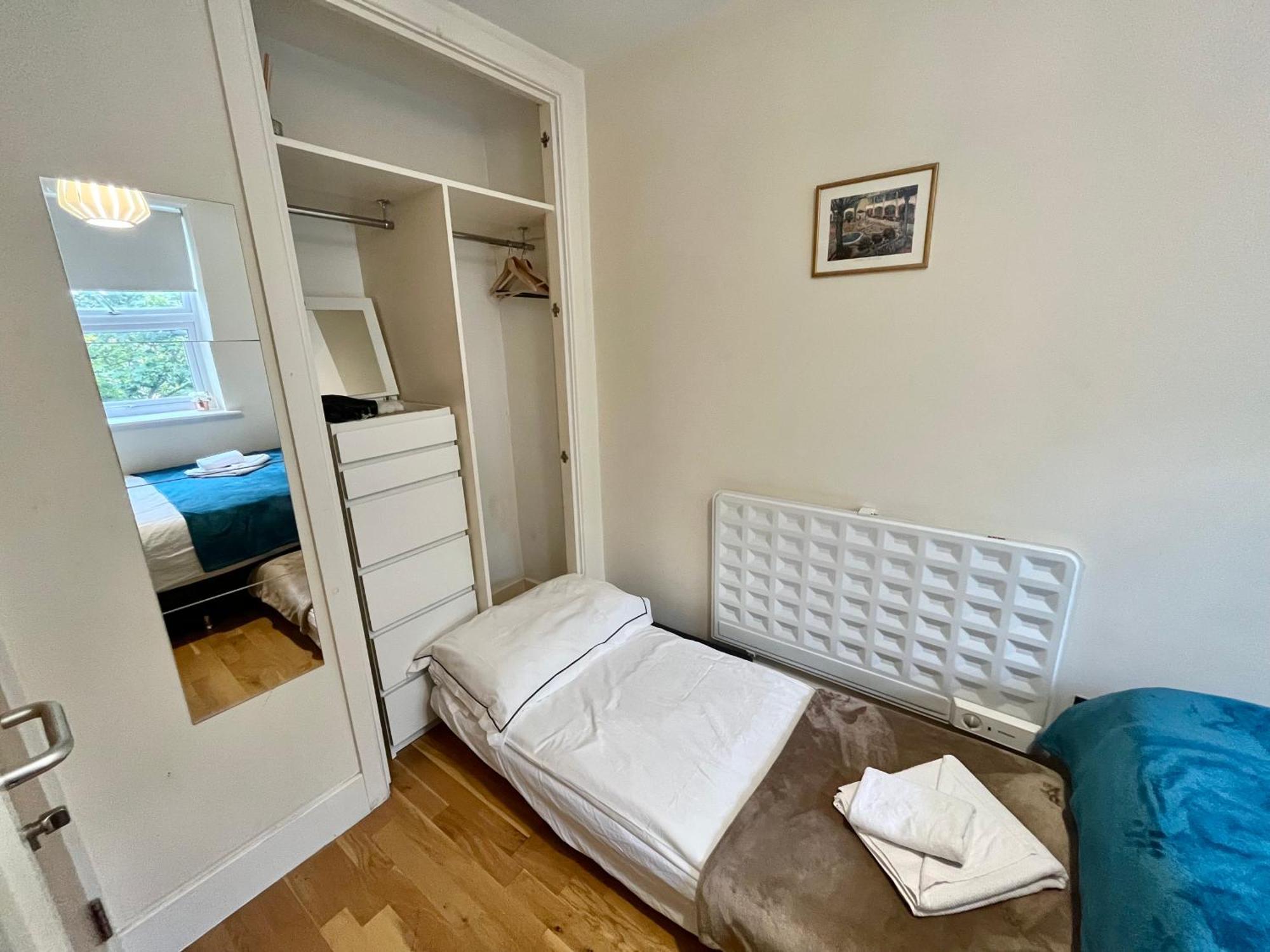 Metropolitan Coziness Private Bedrooms In Euston Station 161 London Eksteriør bilde