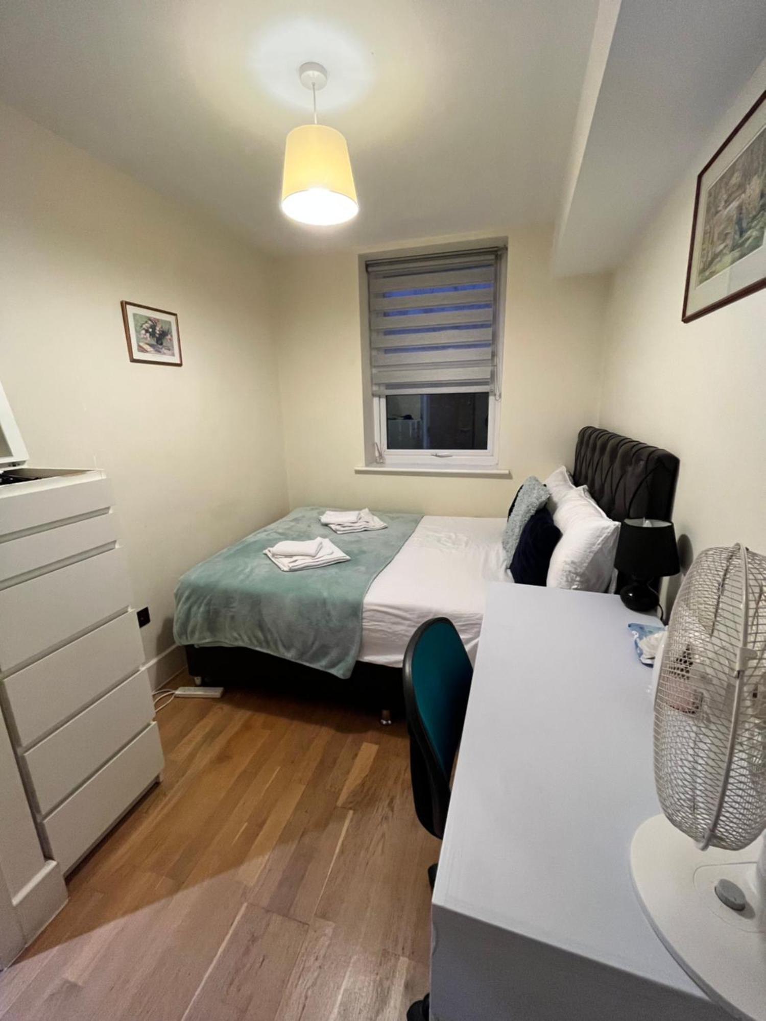 Metropolitan Coziness Private Bedrooms In Euston Station 161 London Eksteriør bilde