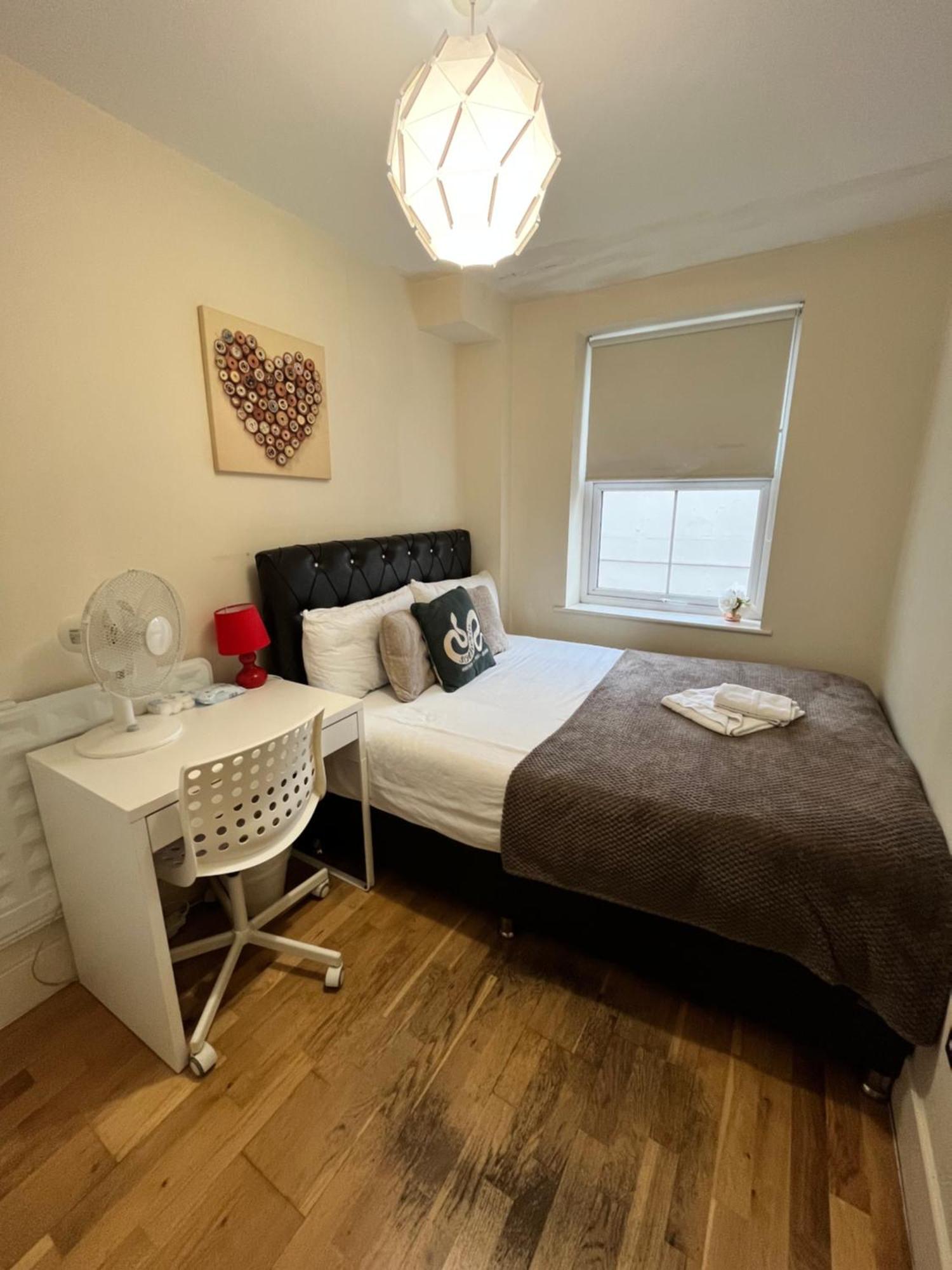 Metropolitan Coziness Private Bedrooms In Euston Station 161 London Eksteriør bilde