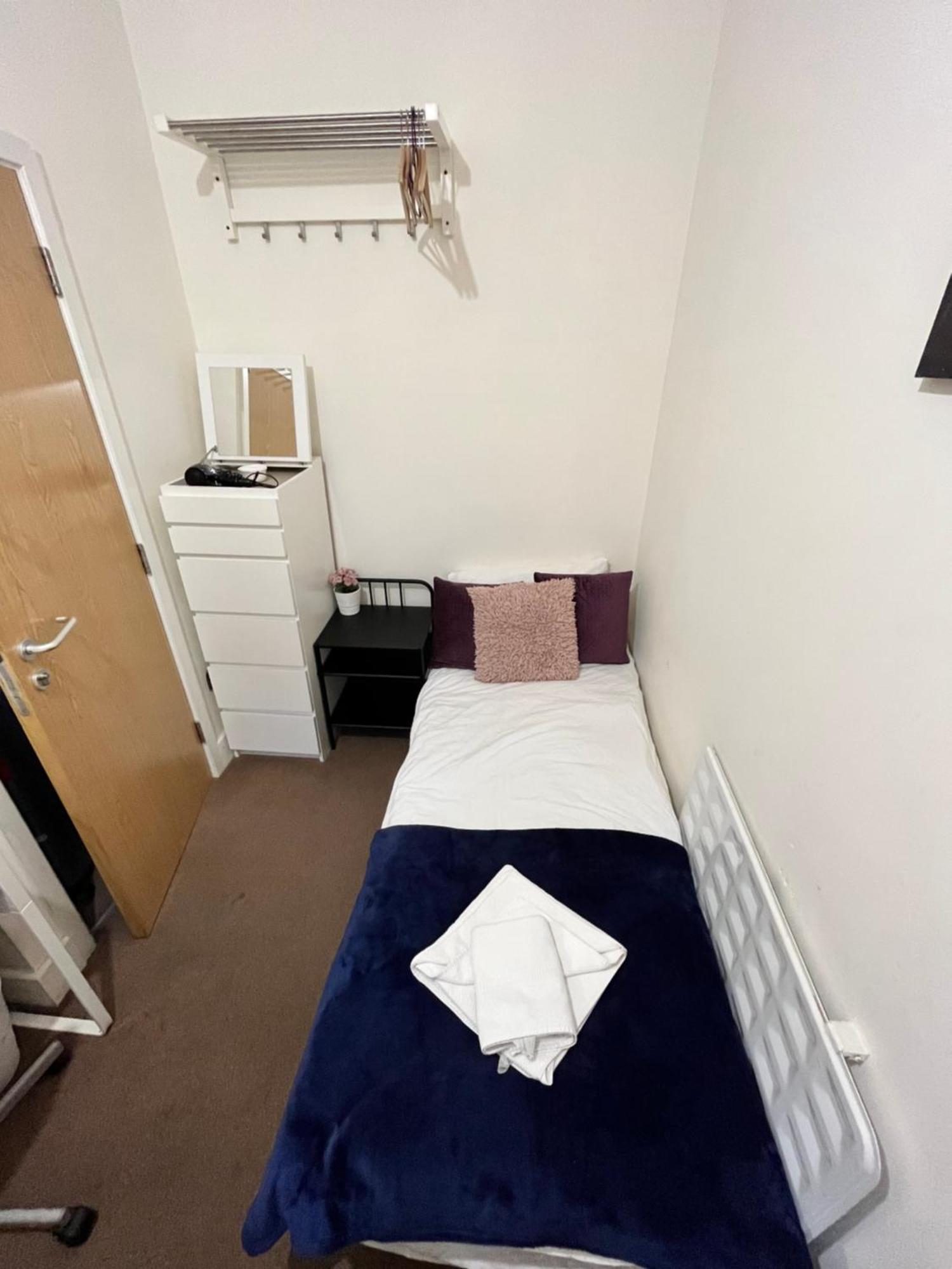 Metropolitan Coziness Private Bedrooms In Euston Station 161 London Eksteriør bilde