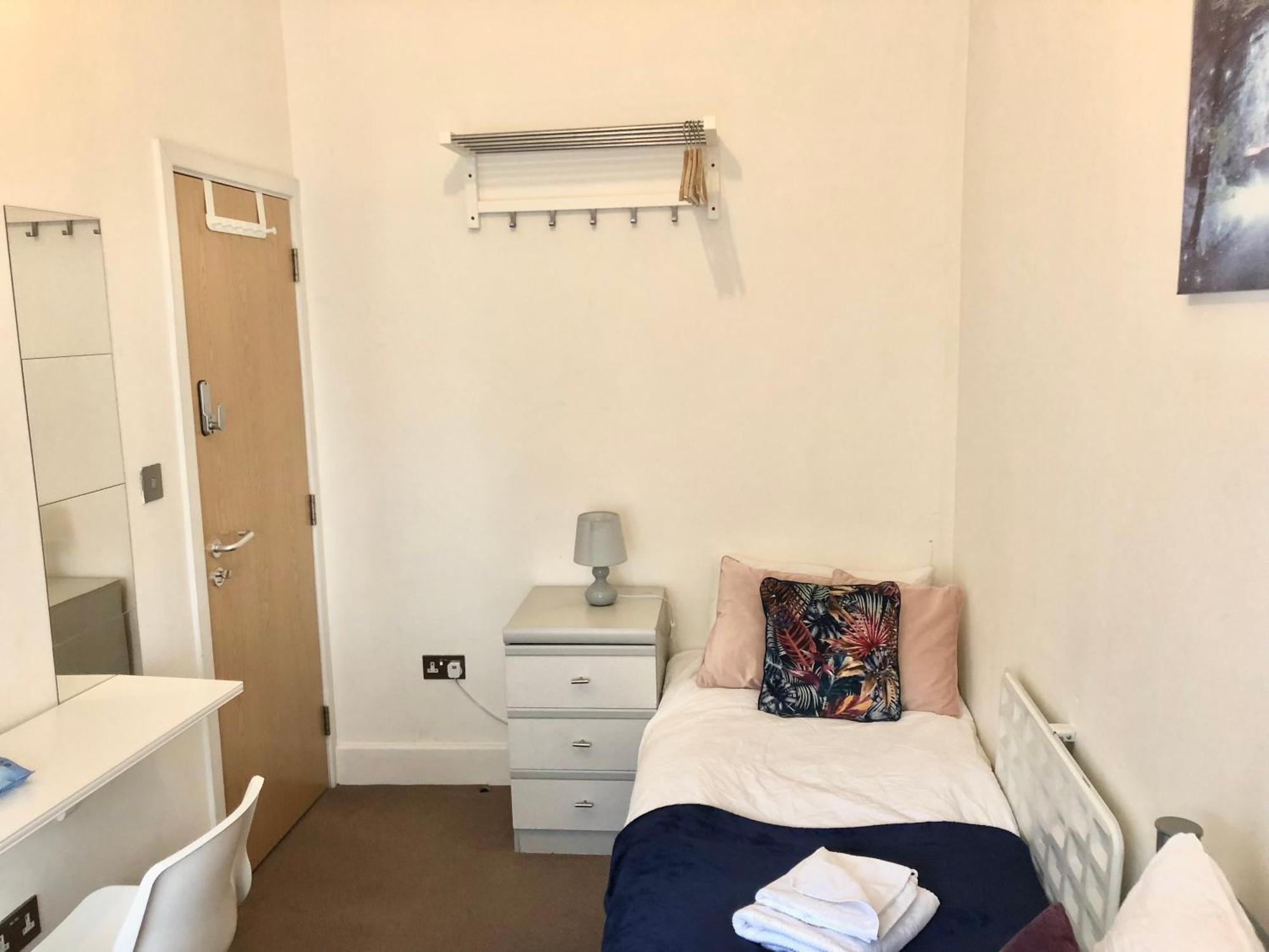 Metropolitan Coziness Private Bedrooms In Euston Station 161 London Eksteriør bilde