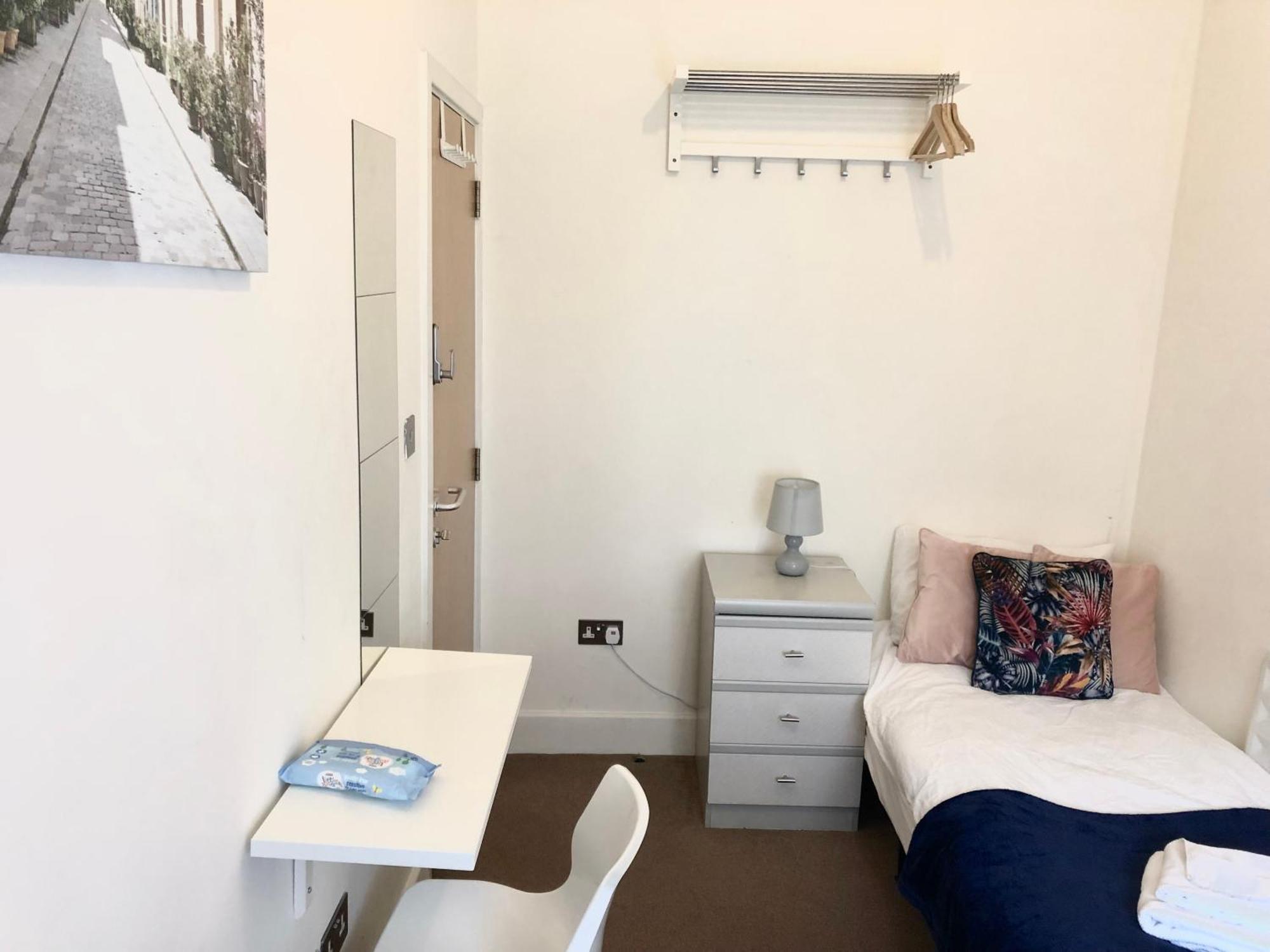 Metropolitan Coziness Private Bedrooms In Euston Station 161 London Eksteriør bilde