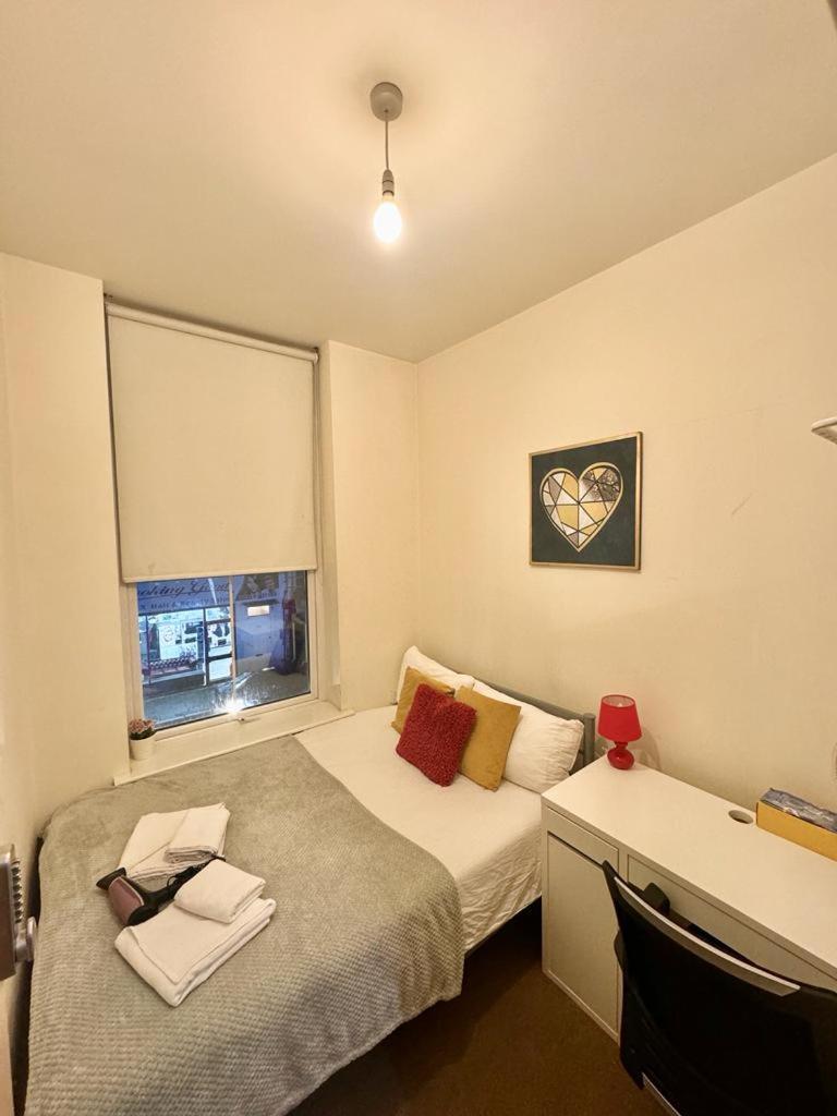 Metropolitan Coziness Private Bedrooms In Euston Station 161 London Eksteriør bilde
